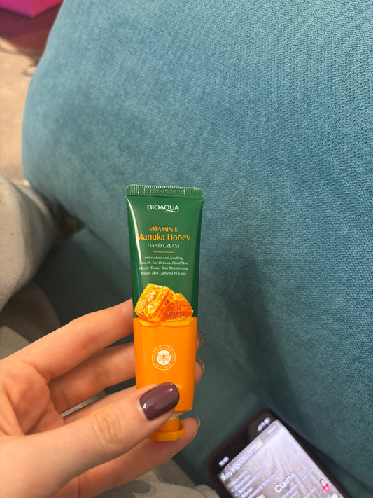 BIOAQUA Manuka Honey крем за ръце