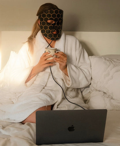 Μάσκα LED LumiVive™